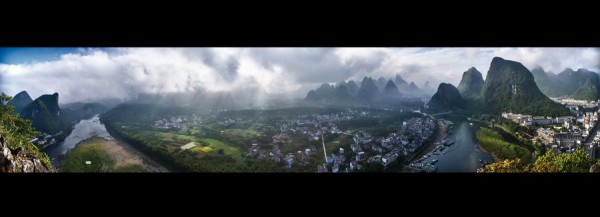 碧莲峰云雾全景1.jpg